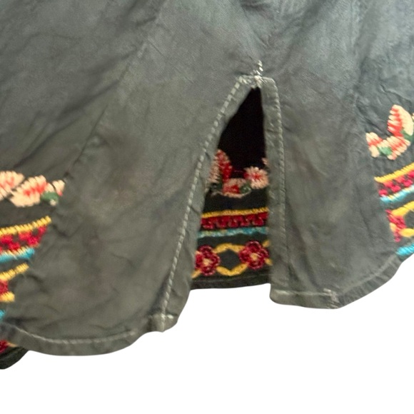 Johnny Was Floral Embroidered 3/4 Sleeve V-Neck Crinkle Gauzy Lightweight Tunic - Picture 6 of 12